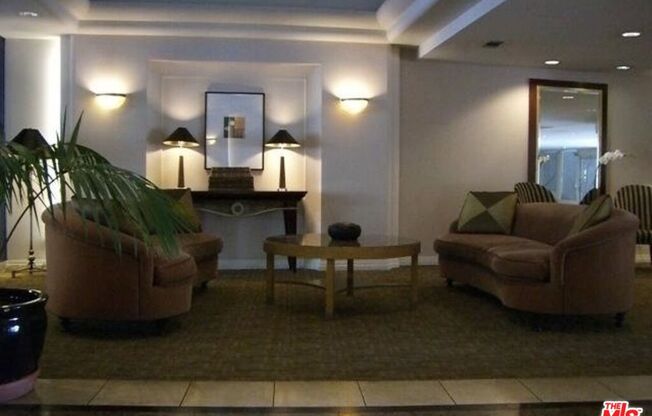 1 bed, 2 baths, 966 sqft, $5,700, Unit 901