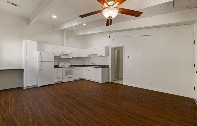1 bed, 1 bath, 550 sqft, $1,275