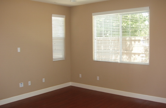 Woodcreek Oaks Location. Nice home, modern amenities