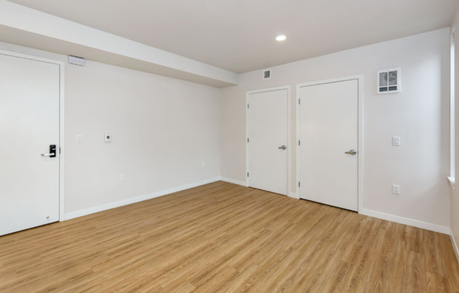 1 bed, 1 bath, 395 sqft, $2,700, Unit 307