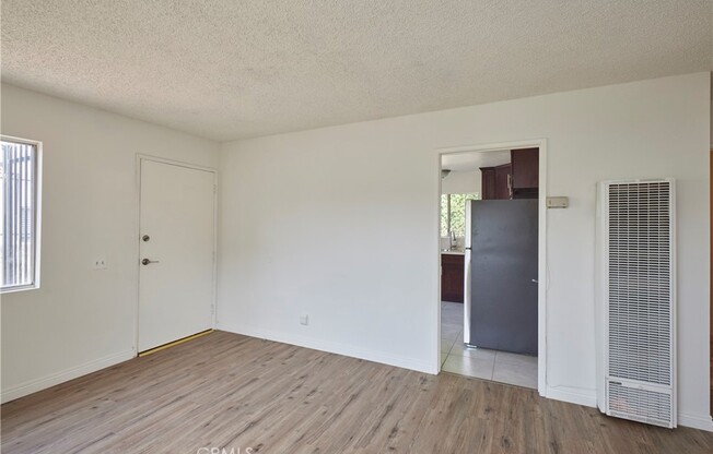 2 beds, 1 bath, 720 sqft, $2,800