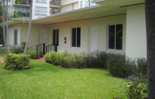1040 92 Street