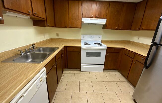 8 &amp; 14 Westridge Circle
