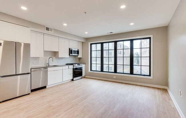 1 bed, 1 bath, 519 sqft, $2,595, Unit 211
