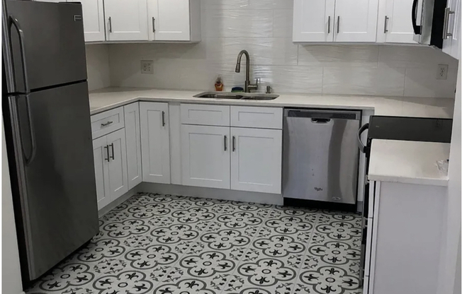 4302 W SANTIAGO