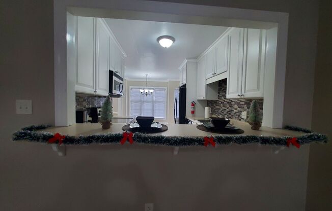 2 beds, 2.5 baths, $1,650, Unit # 5