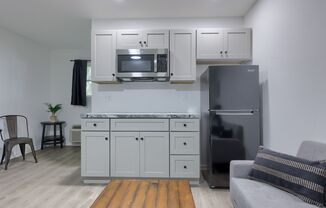 1 bed, 1 bath, 350 sqft, $1,425, Unit 20