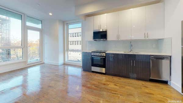 1 bed, 1 bath, $2,750, Unit 5J