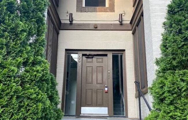 691 Durant Place