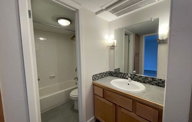 Studio, 1 bath, 400 sqft, $999, Unit ABB-1-226
