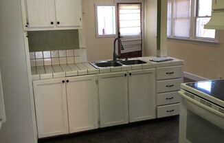 3 beds, 1 bath, $1,895