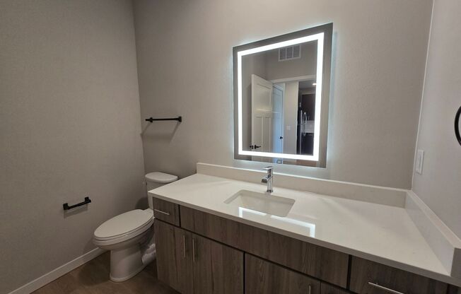 1 bed, 1 bath, 800 sqft, $1,750, Unit 8421-119