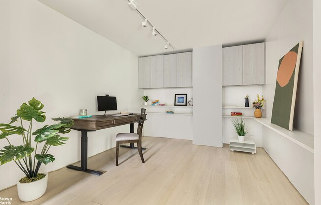 250 E 65 ST