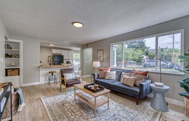 3223 HERREN AVE