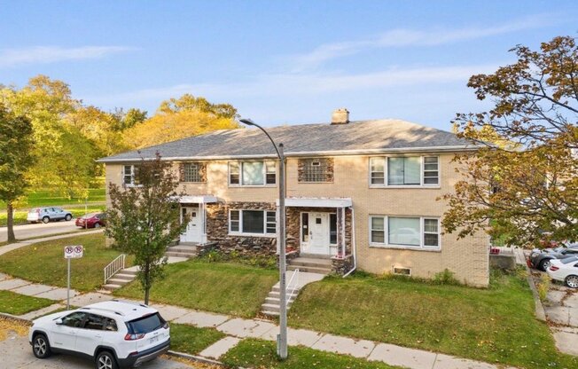 1154 E SINGER CIR