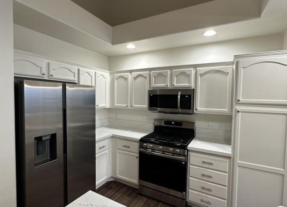 3 beds, 2 baths, 1,311 sqft, $1,925