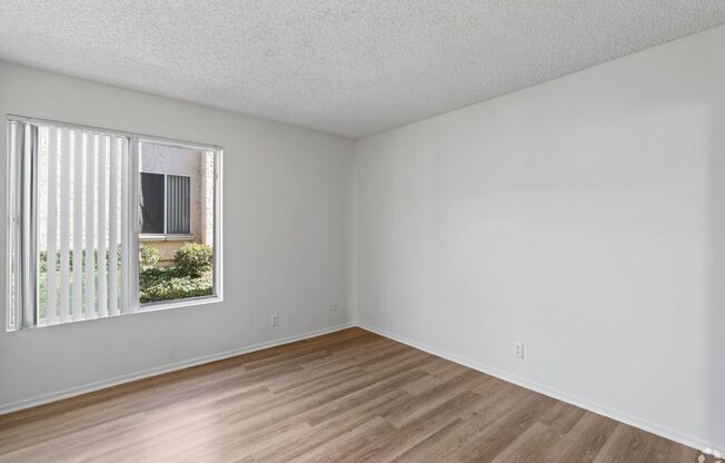 2 beds, 2 baths, 967 sqft, $2,620, Unit # 020