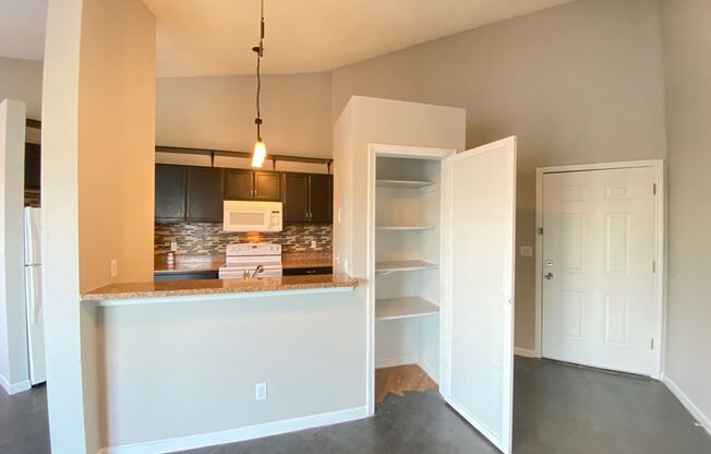 Charming 2-Bed, 2-Bath Condo at Dockside of Ventura in Orlando, FL