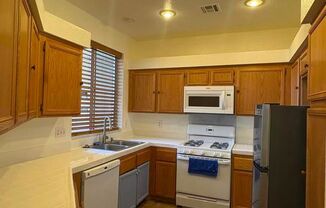 2 beds, 2 baths, $1,670, Unit #2068