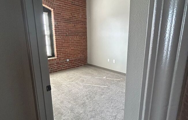 2 beds, 2 baths, 1,080 sqft, $1,780, Unit 606