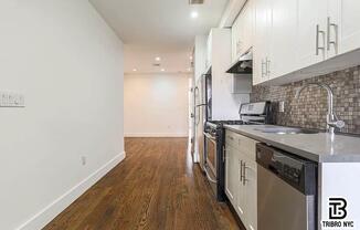 558 KOSCIUSZKO ST