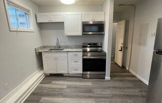 1 bed, 1 bath, 404 sqft, $1,800, Unit 155 Ons #F