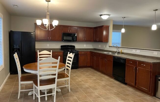 4 Bedroom House Available August In Gilmore Farm