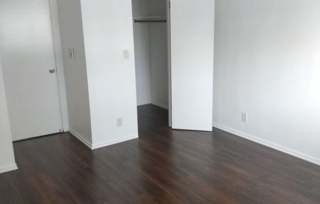 1 bed, 1 bath, 675 sqft, $2,395, Unit 04