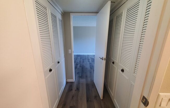 Studio, 1 bath, 408 sqft, $1,900, Unit 141