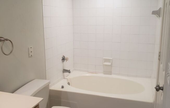 2 beds, 2 baths, $2,015