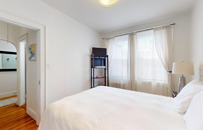 1 bed, 1 bath, 500 sqft, $2,500, Unit 43