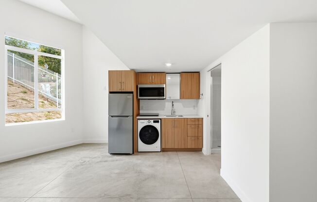 Studio, 1 bath, 473 sqft, $2,045, Unit 203-D