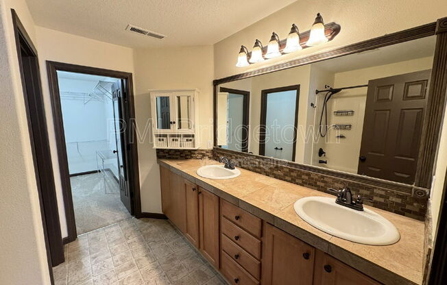 4 beds, 2.5 baths, 1,955 sqft, $2,795