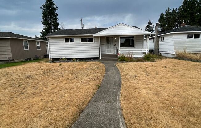 Newly Updated Shadle Home with Central AC!!!