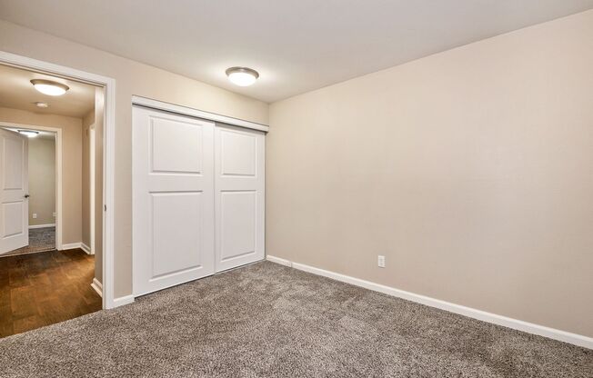 2 beds, 1 bath, 790 sqft, $2,095, Unit 1-207