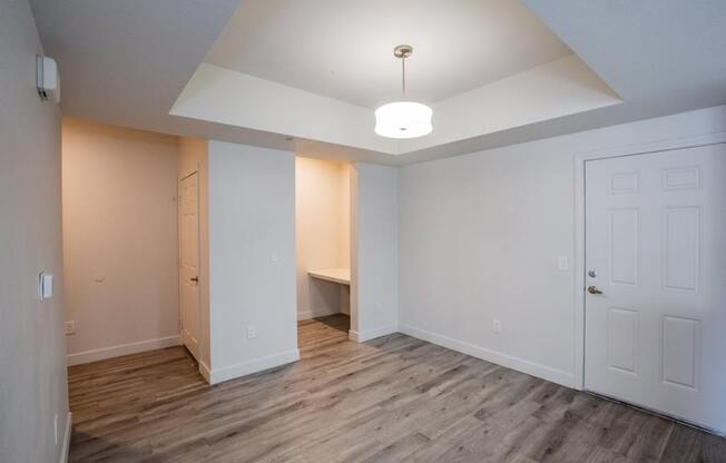 SPACIOUS, TRANQUIL 
LIVING IN HENDERSON