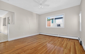 4 beds, 1 bath, 1,285 sqft, $3,000, Unit 2