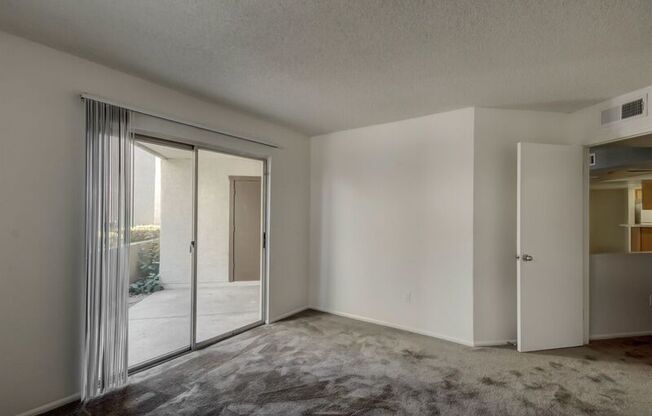 2 beds, 2 baths, 984 sqft, $1,500, Unit 142