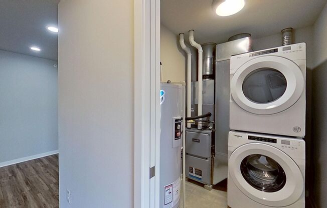 3 beds, 2 baths, $2,085, Unit 58