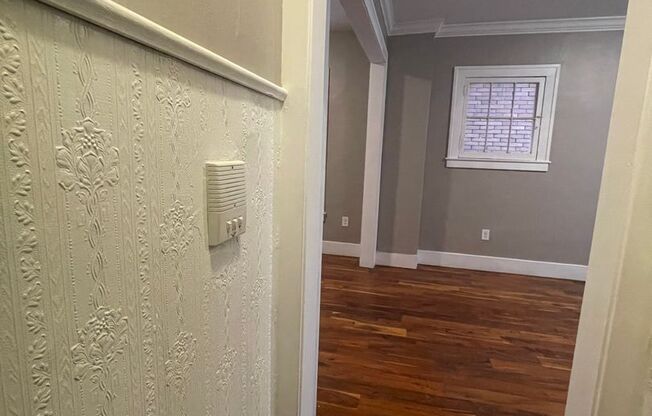 1 bed, 1 bath, 500 sqft, $995, Unit 2