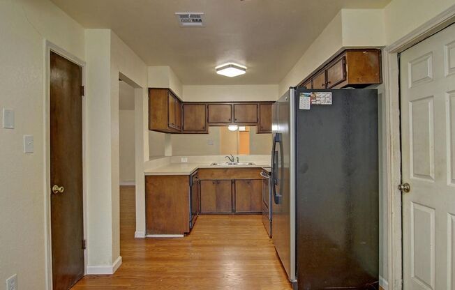 11401 Woodway Creek - 3/Bed 2/Bath - $1,695/month
