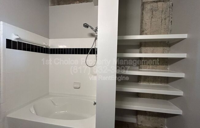 1 bed, 1 bath, 745 sqft, $1,695, Unit Unit 5008