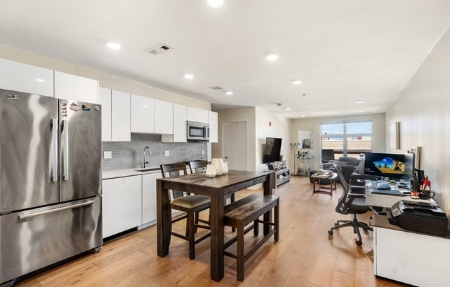 250 Meridian St.