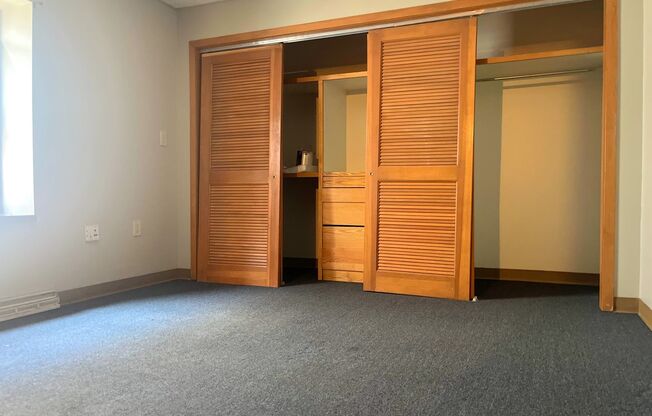 183 Jewett Parkway