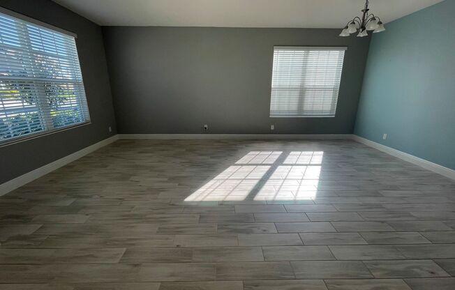WATERFRONT! 3 Bed, 2.5 Bath, 3 Car Garage - Single Family Home in Hanover Lakes!
