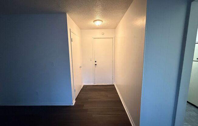 1 bed, 1 bath, 650 sqft, $700, Unit Apt #104