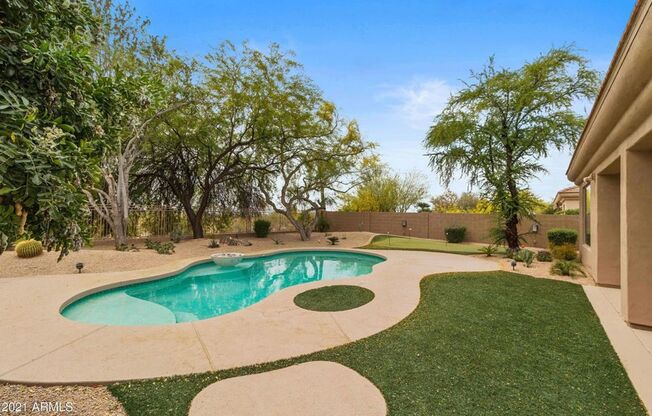 Grayhawk, Guarded Gate Community, 3 bed, 3 bath, Great Room, Pool