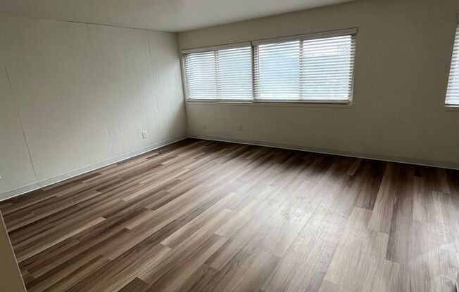 Montrose Apartmentss