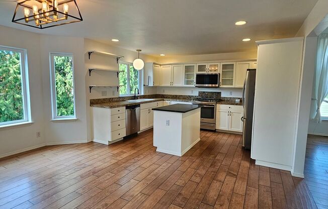 Bright and Stunning 2-Story Home with Daylight Basement – 3,000+ Sq Ft!