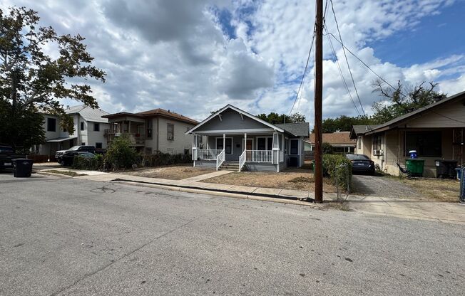 Move-In Ready & Recently Updated 2-Bedroom Home in the Heart of San Antonio